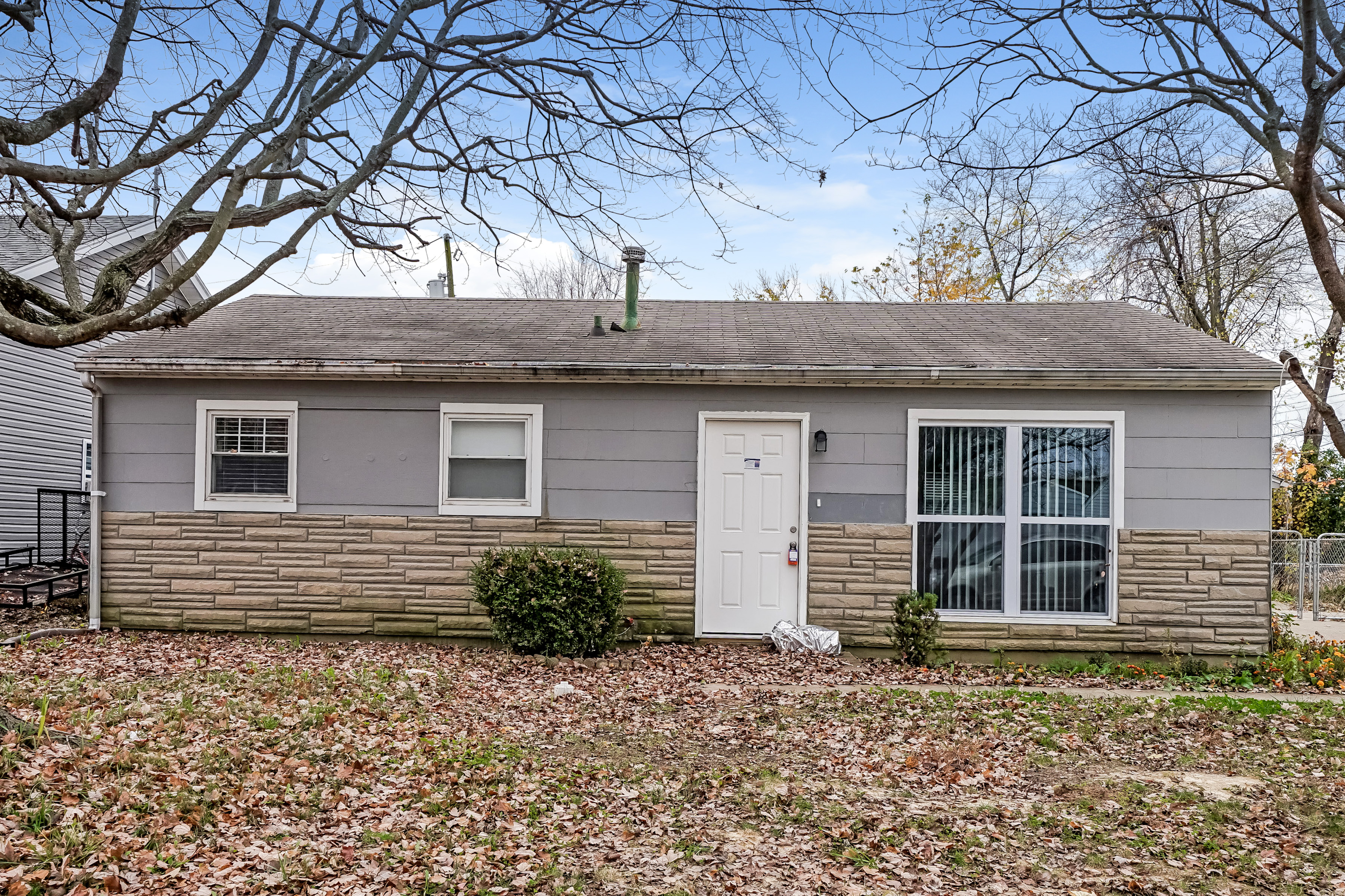 1051 Rhonda Dr Jeffersonville, IN 47130